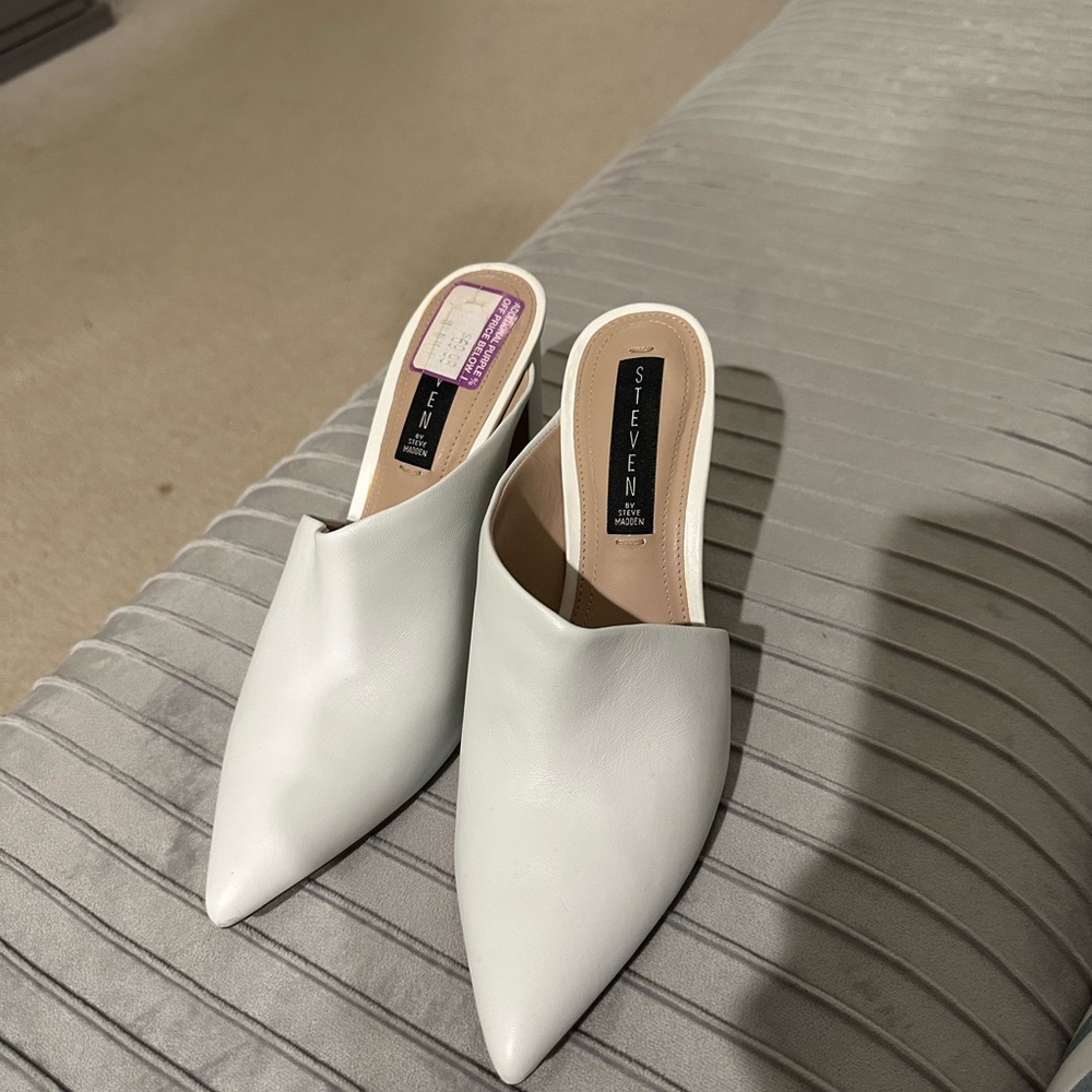 Steve madden heeled pumps
